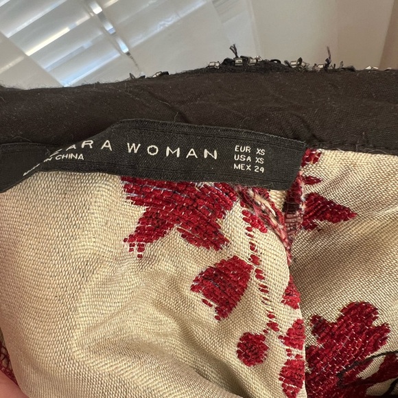 Red mini dress with detailed embroidery - Picture 6 of 8